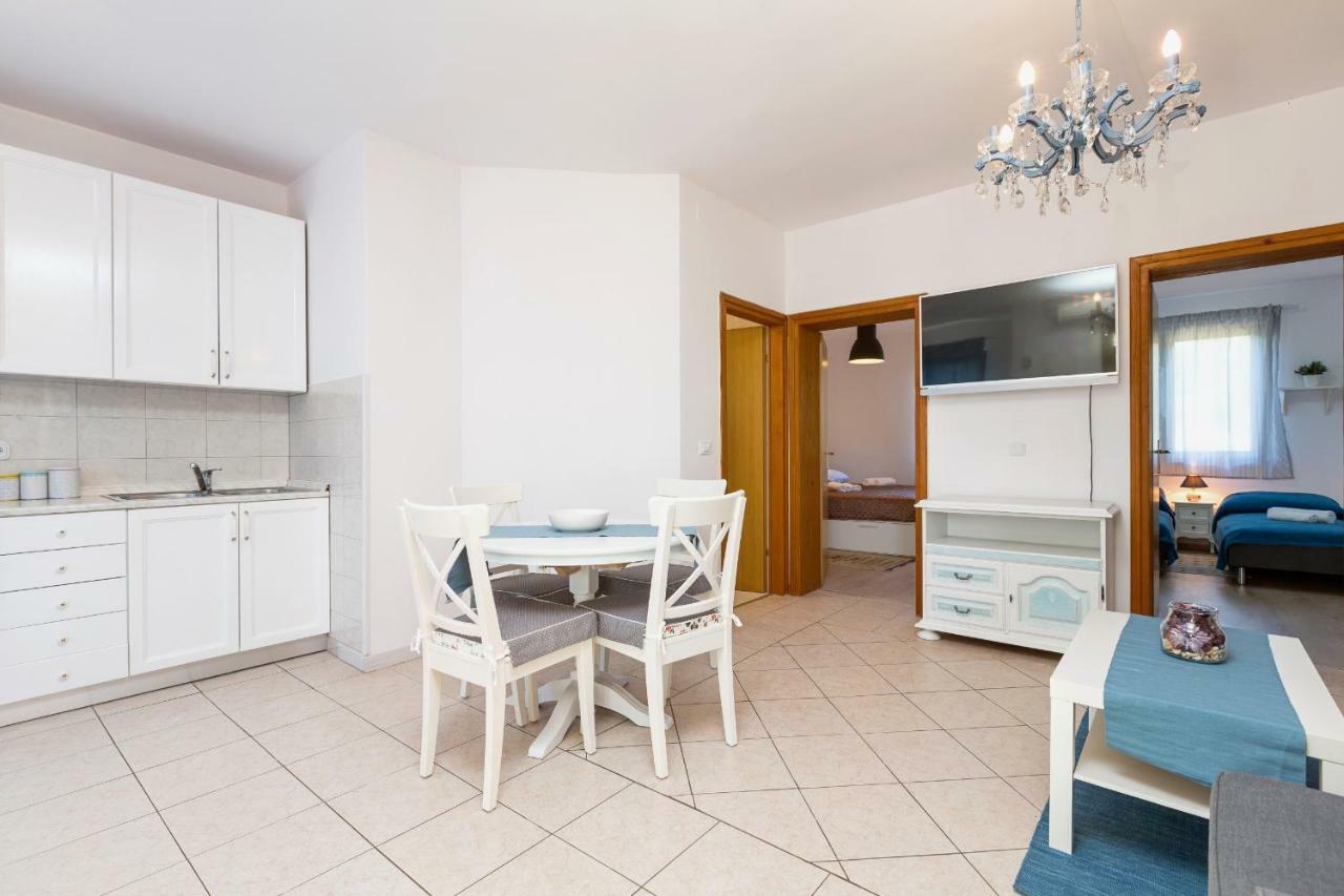 Appartement Blue Place W. Terrace à Poreč Extérieur photo